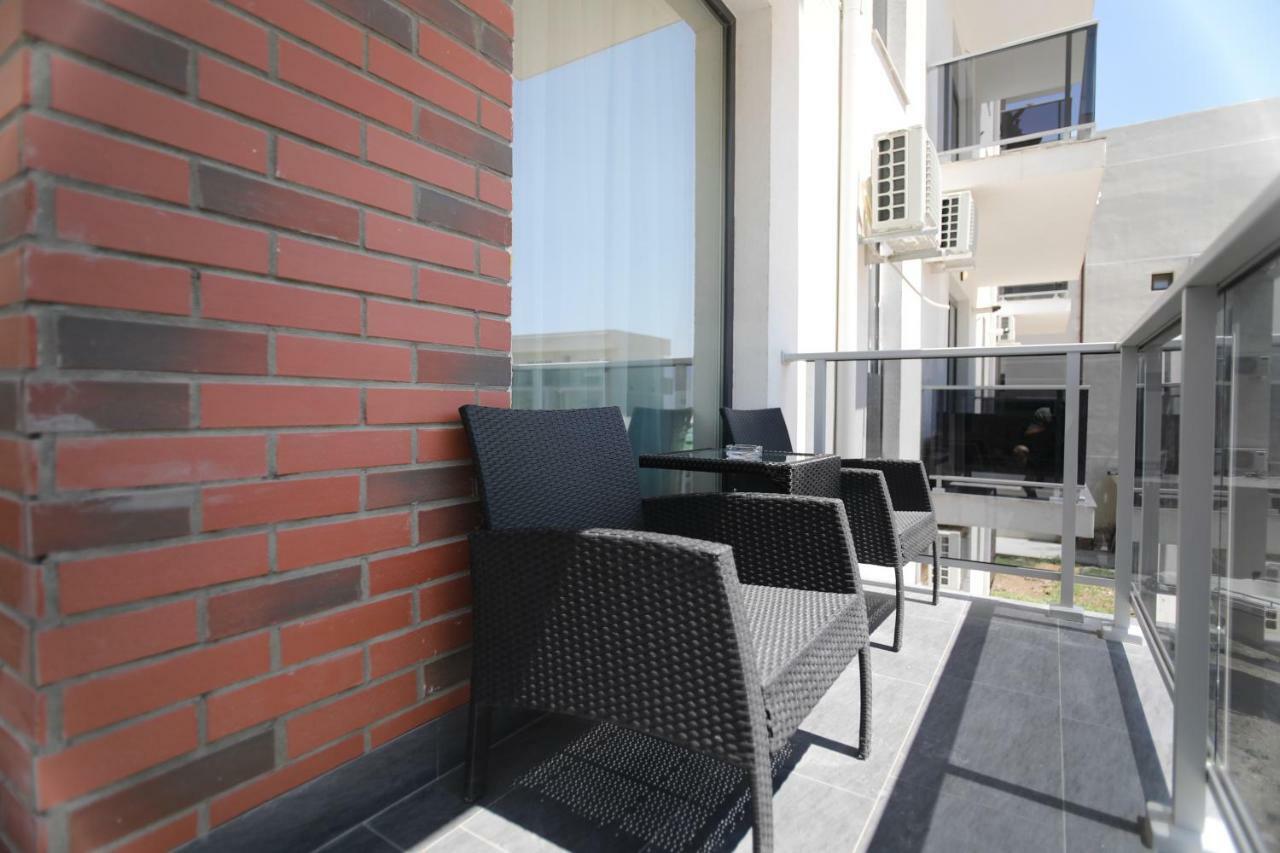Sammos Black Sea Apartments Navodari Bagian luar foto
