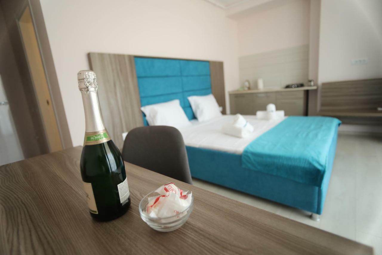 Sammos Black Sea Apartments Navodari Bagian luar foto